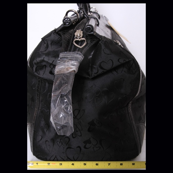 Executive Travel Bag Adorned with Lovely Hearts - Picture 4 of 8